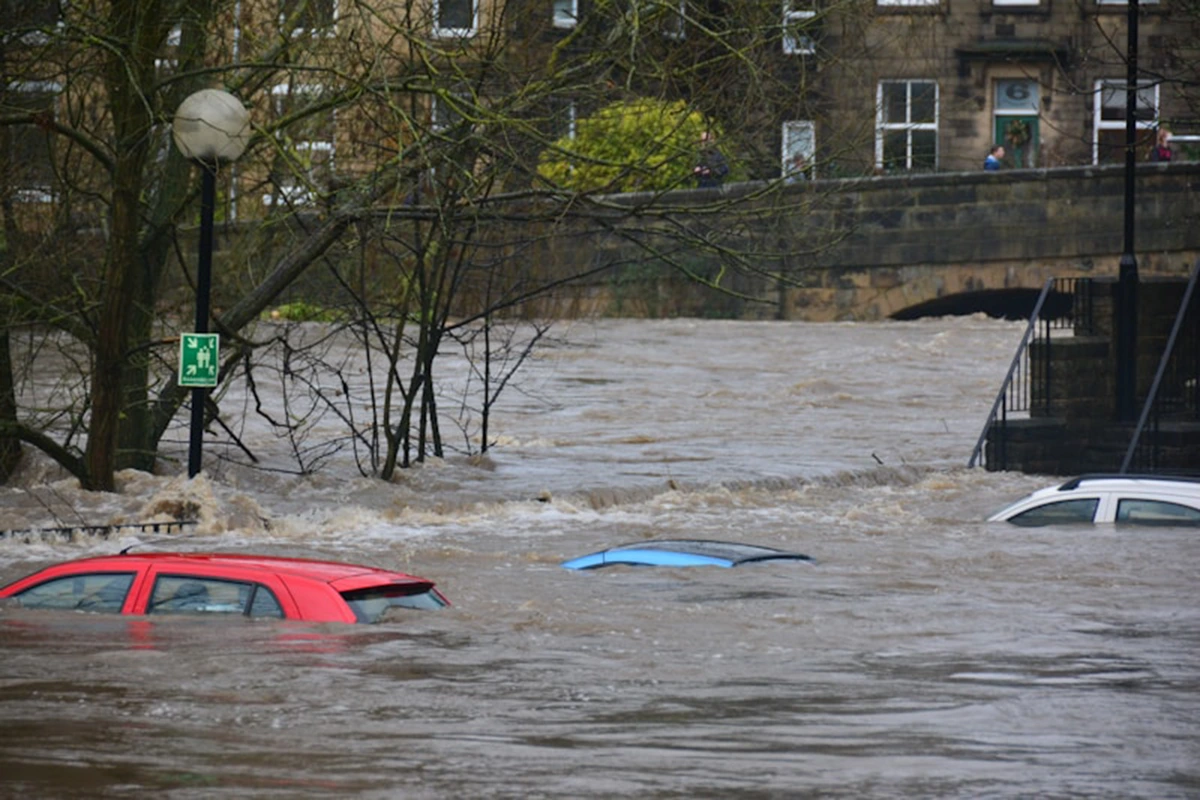 what does dreaming about a flood mean